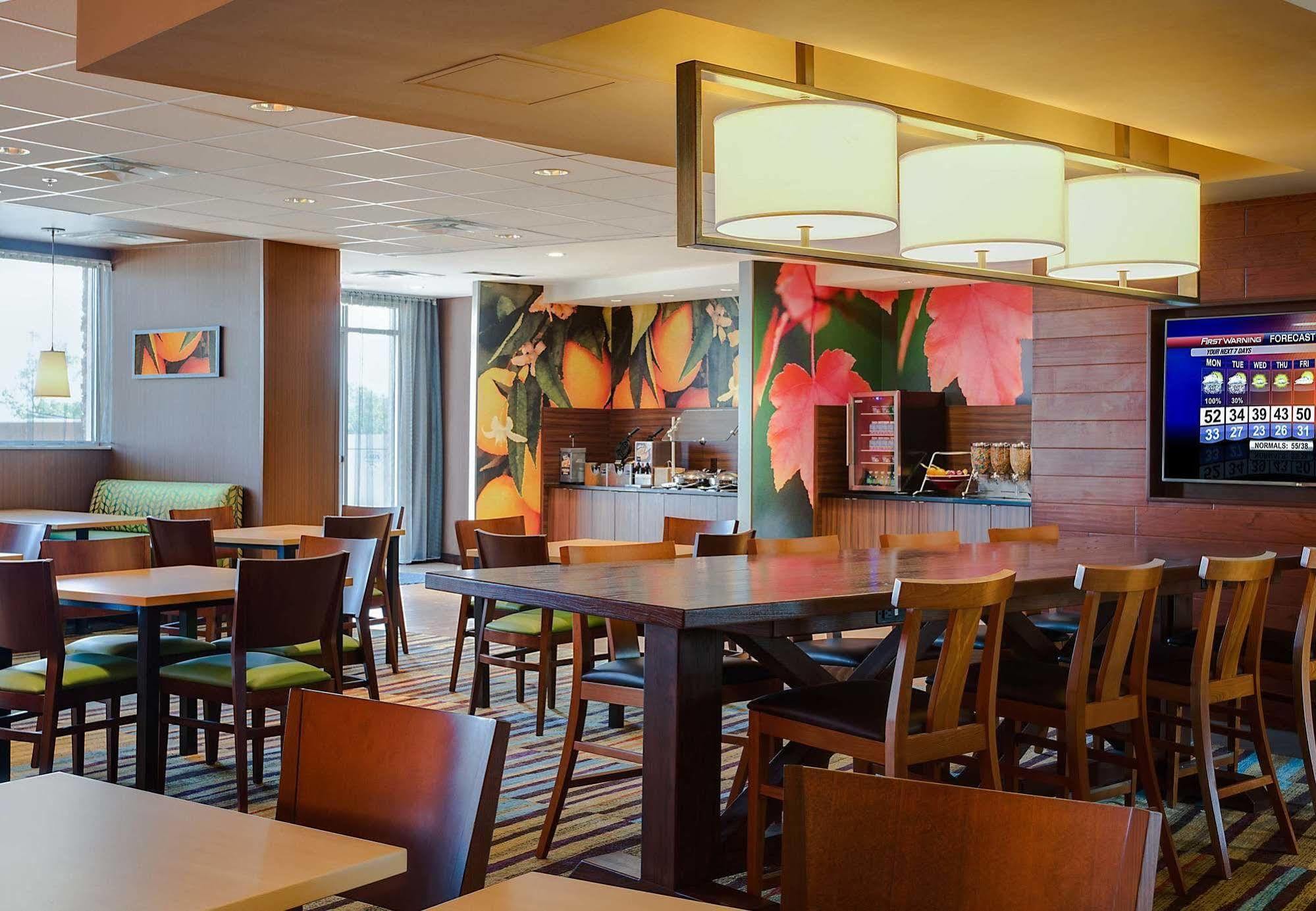 Fairfield Inn & Suites By Marriott Dallas West/I-30 Bagian luar foto